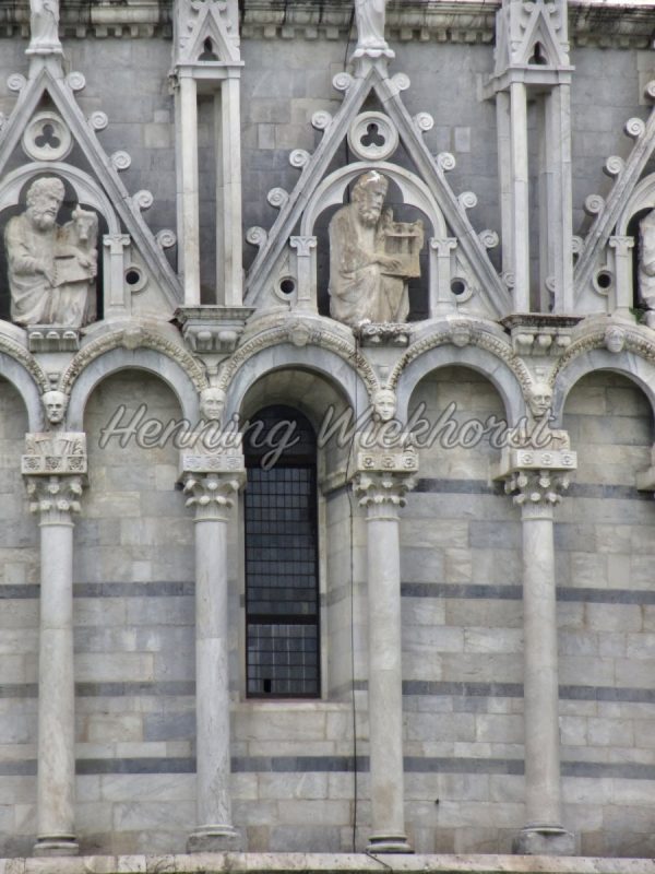 Fenster in der Kathedrale - ImageShop