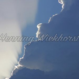 Helle und dunkle Wolken - ImageShop