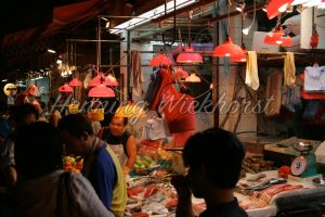 Menschen am Markt von Wan Chai - ImageShop