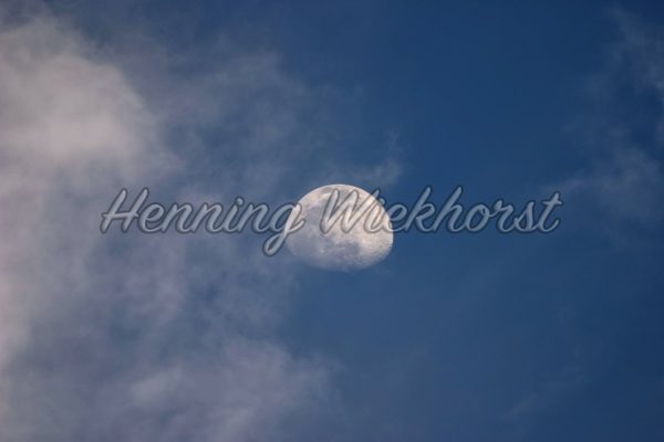 Mond und Wolken - ImageShop