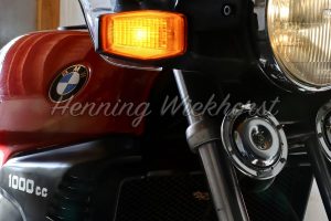 Motorrad vorne rechts mit Blinker und Scheinwerfer - ImageShop