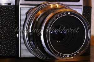 Objektiv einer alten Spiegelreflexkamera - ImageShop