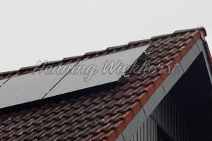 Solar-Panel auf dem Dach - ImageShop