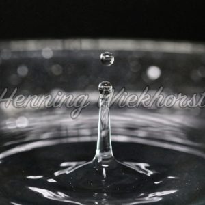 Transparenter Wassertropfen - ImageShop