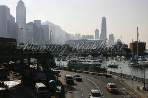 Von Causeway Bay nach HK-Central geschaut - ImageShop