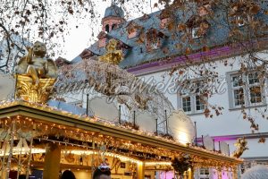 Weihnachtsmarkt kurz vor Abend - ImageShop